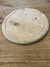 VINTAGE BREAD BOARD CARVED