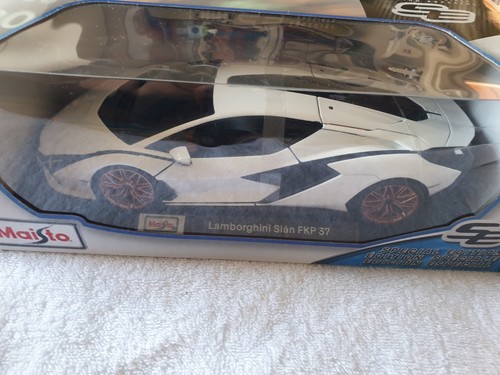 Maisto die cast - 1:18, special