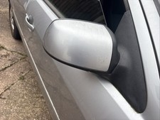 Ford Mondeo Mk3 Driver Side Front Door Mirror Electric 2001/2006