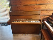 Samick  upright piano In Superb Condition. Neat And Compact