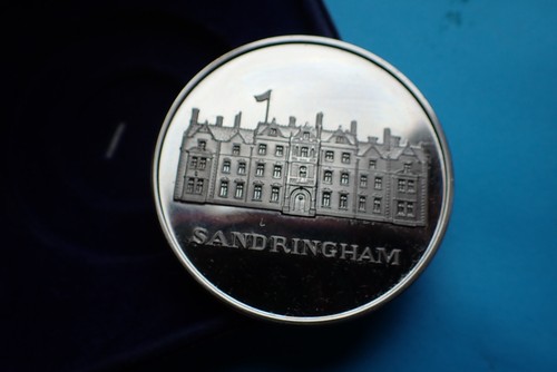 Sandringham medallion cased - medallion,,