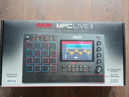 Akai professional mpc live - professional, ii