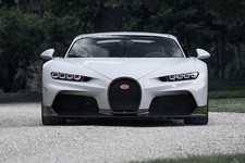 618935 Bugatti Chiron Super