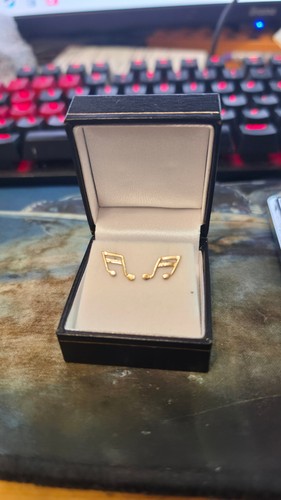 9ct yellow gold music - , note