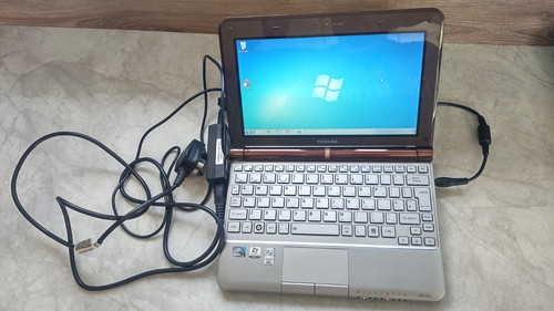 Toshiba nb305 106 - nb305-106, netbook
