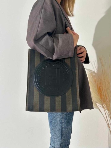 Fendi sunshine shopper tote - fendi,