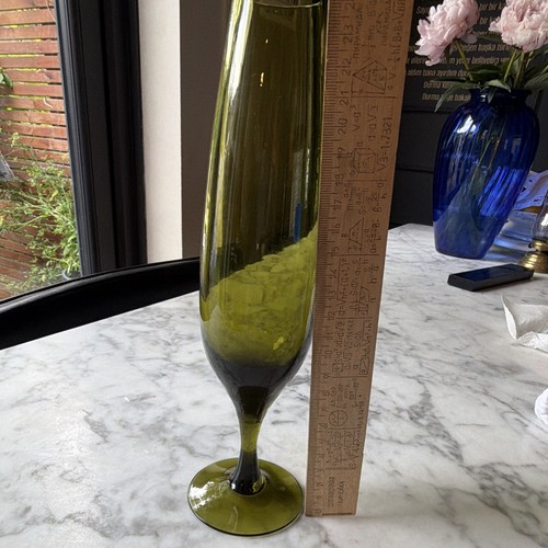 Green glass bud - green,
