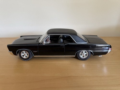 Maisto pontiac gto 1965 - pontiac,
