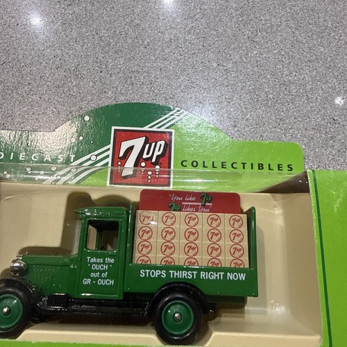 Lledo delivery van new - lledo,