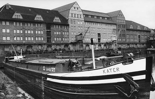 Warehouses and barges - , in