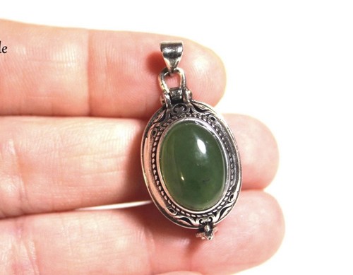 Green jade locket pendant - green,