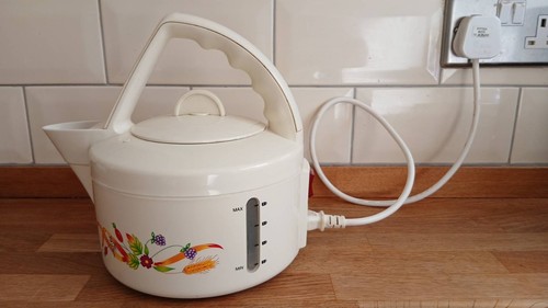 Vintage 90s electric kettle - 90s,