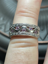 9ct White Gold Ladies Beautiful.25 Diamond And Pink Sapphire Heavy Ring Size N