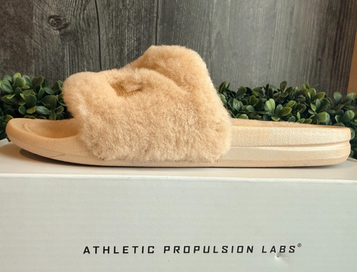 Apl shearling champagne slide - champagne,