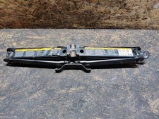 Chrysler 200 Sedan Jack