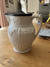 Antique White Relief Glazed