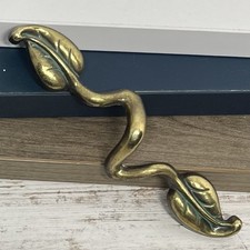 Vintage Leaf Vine Drawer