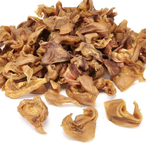 Porky bites pig inner - pig, ear