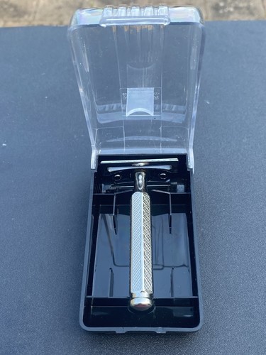 Merkur safety razor with - de,