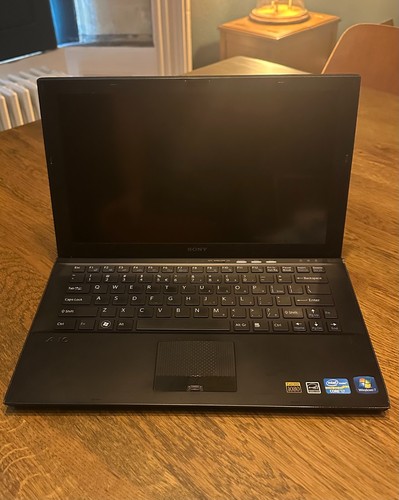 Sony vaio vpcz21c5e - vpcz21c5e, 13.1"