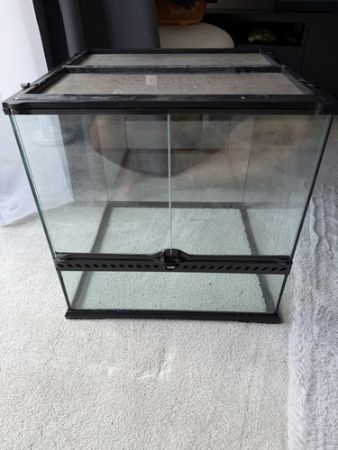 Exo terra terrarium 45x45x45 - terra,