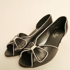 Equity Sadie Navy White Peep