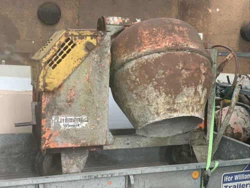 Vintage winget cement mixer - winget,