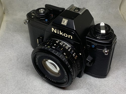 Nikon camera e series - em,