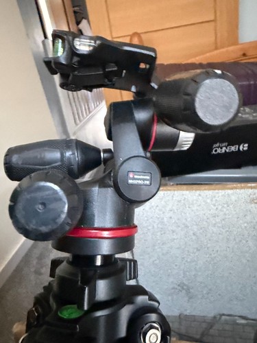 Manfrotto mxpro and induro - and,