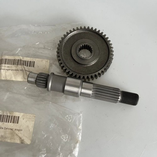 Transmission output shaft - transmission,