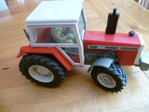 Britains farm toys massey - farm,