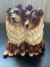 VINTAGE SEATED COLLIE DOGS