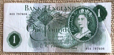 GREAT CONDITION 1 POUND QUEEN