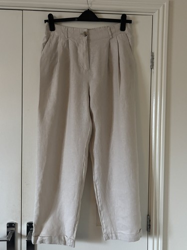 Ladies size medium neutral - 12,