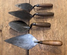 VINTAGE BRICK TROWELS X 4 POINTING TROWELS PLASTERER BUILDERS DIY OLD TOOLS