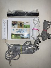 Nintendo Wii Console Bundle +