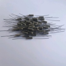JOBLOT 30 x MALLORY 4.7uF 50v 10% TANTALUM CAPACITOR M39003-01-2608 (MN-814)
