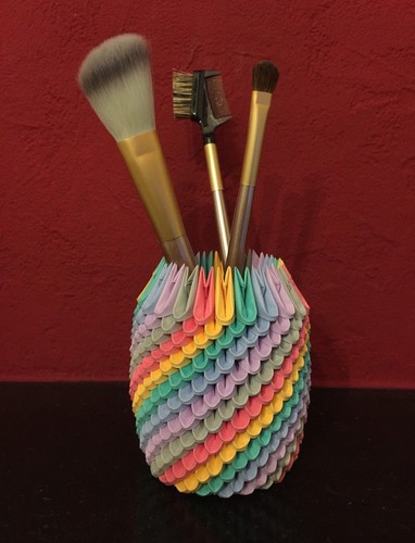 Origami pen brush holder - origami, pen/brush