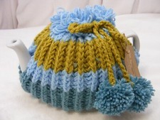 HAND KNITTED  TEA COSY VINTAGE