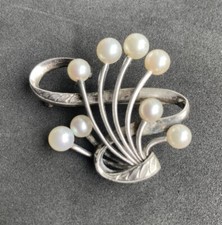 Vintage MIKIMOTO  TOKYO Sterling Silver Akoya Pearl Pin Brooch.