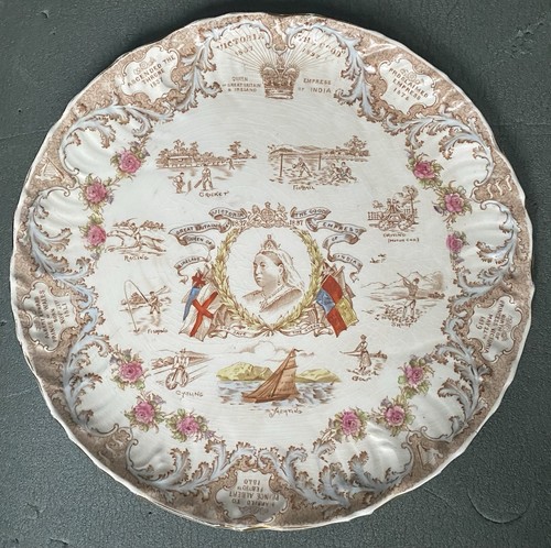 Antique queen victoria - antique, diamond