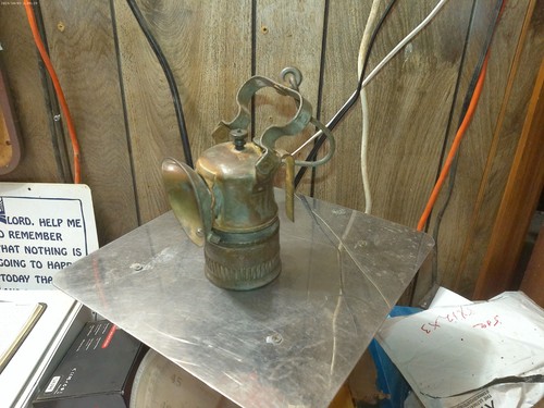 Vintage wolf hand lamp - vintage,