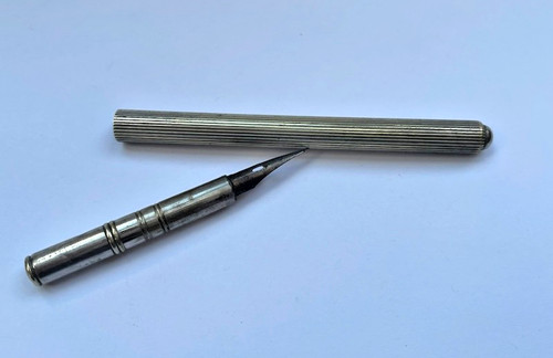 Antique silver coloured dip