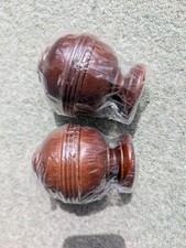 Pair dark wood - dark,
