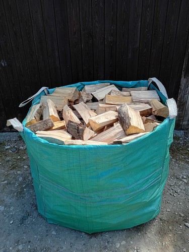 Bulk bag hardwood logs - of,