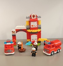 lego Duplo fire station with 2