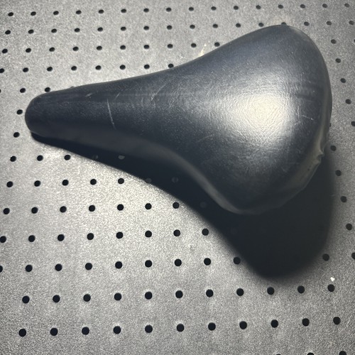 Vintage bike saddle ariake - -,