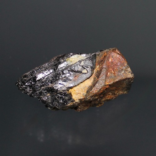 Tantalite microlite - /,