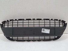 2012 FORD FIESTA Mk7 5 Door Hatchback Front Centre Grille Grill 