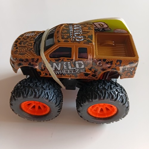 Wild wheelz safari deluxebase - wild,